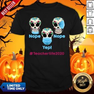 Funny Halloween Teacher Life 2020 Skull Head Wearing Mask T-Shirt