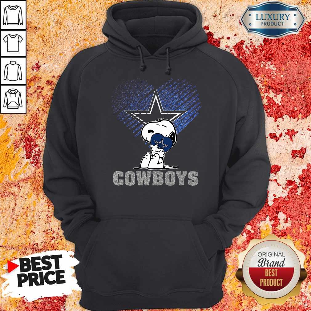 Funny Snoopy Hug Heart Dallas Cowboys Shirt