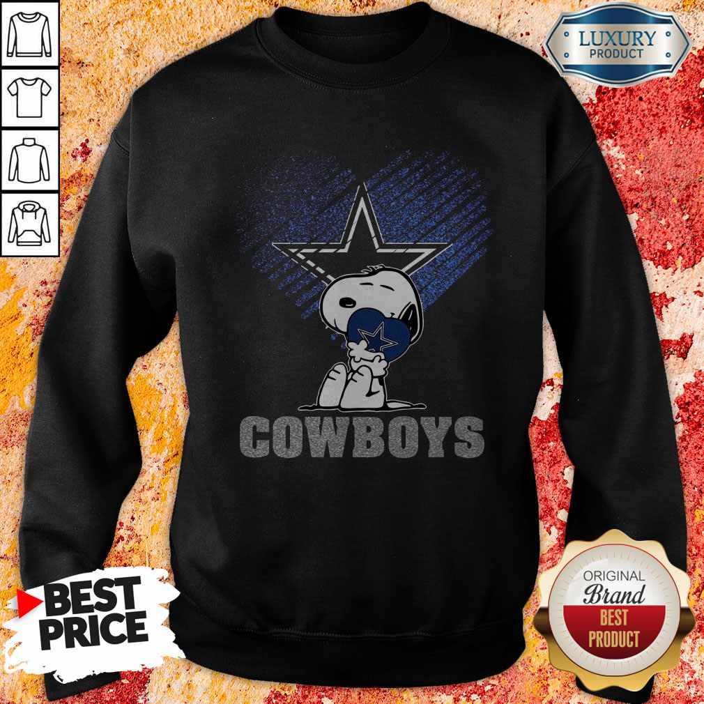 Funny Snoopy Hug Heart Dallas Cowboys Shirt