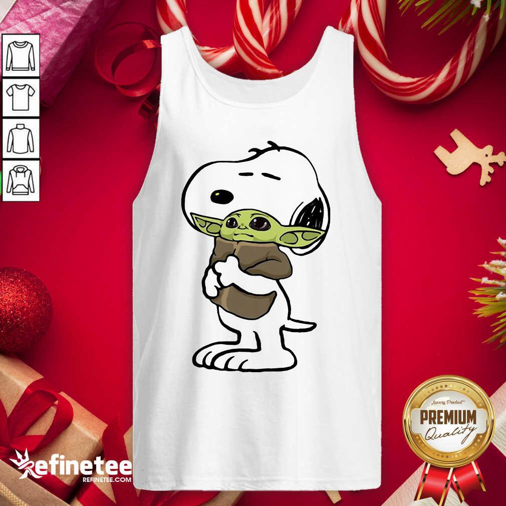 Great Snoopy Hug Baby Yoda Shirt