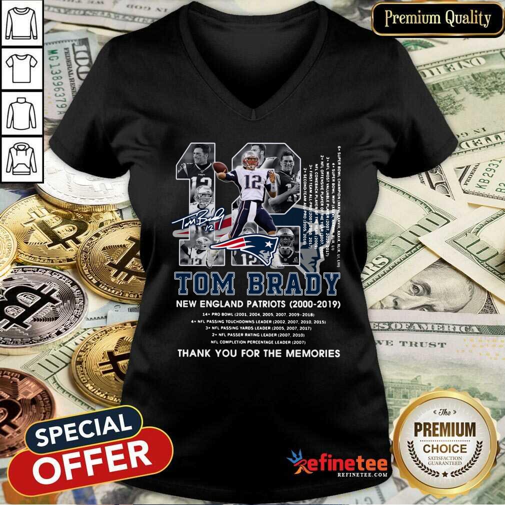 Lovely Number 12 Tom Brady New England Patriots 2000 2019 Signature Shirt