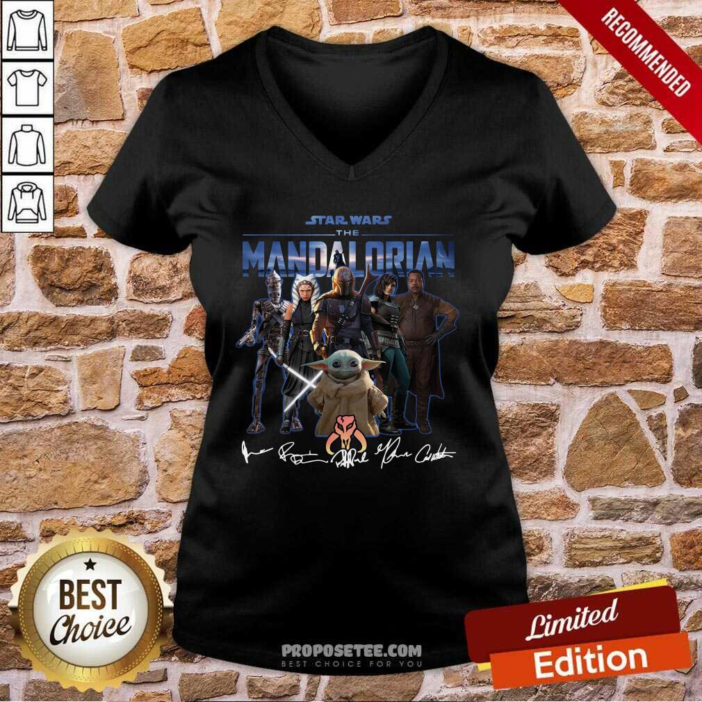 Nice Star Wars The Mandalorian And Baby Yoda Signatures Shirt