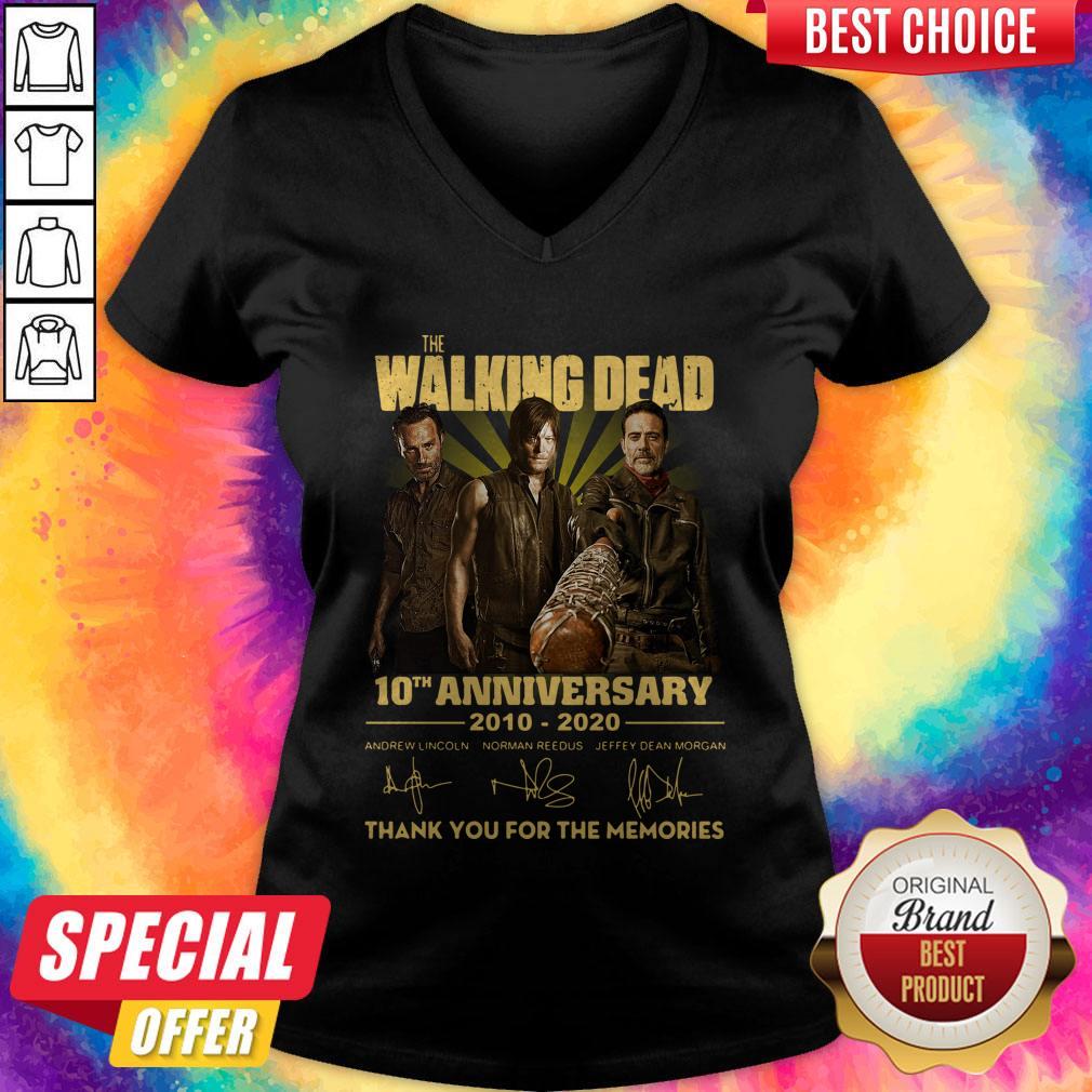 nice-the-walking-dead-10th-anniversary-2010-2020-signatures-thank-you-for-the-memories-v-neck.jpg