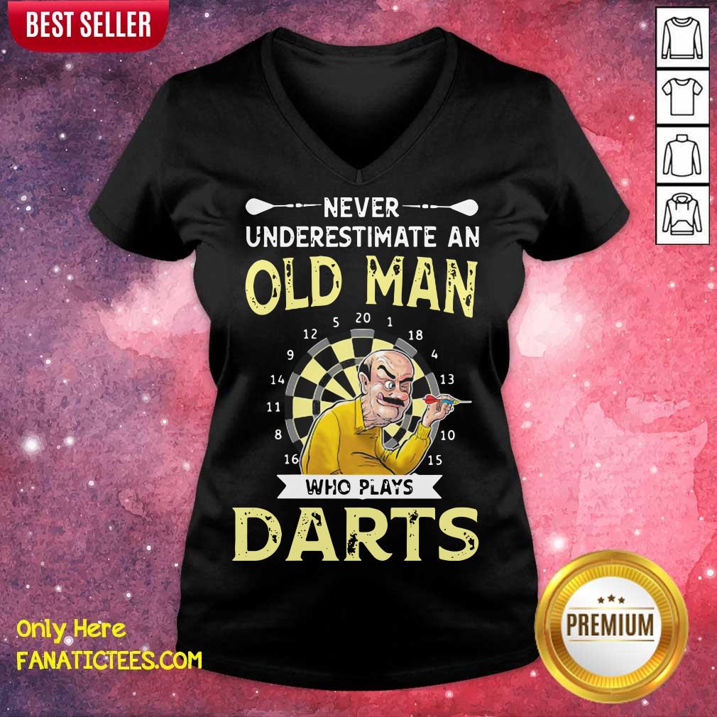 Original Never Underestimate An Old Man Who Plays Darts Shirt