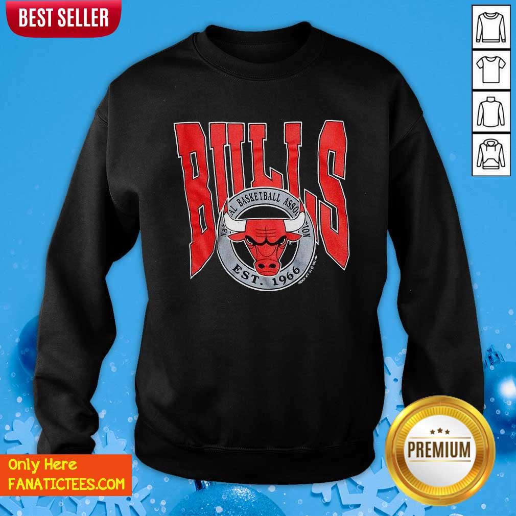 Perfect 1990 Chicago Bulls Vintage Trench Basketball Est 1966 Shirt