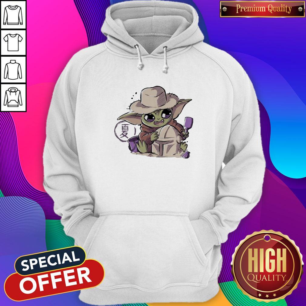 Premium Baby Yoda Hug Boba Fett Shirt