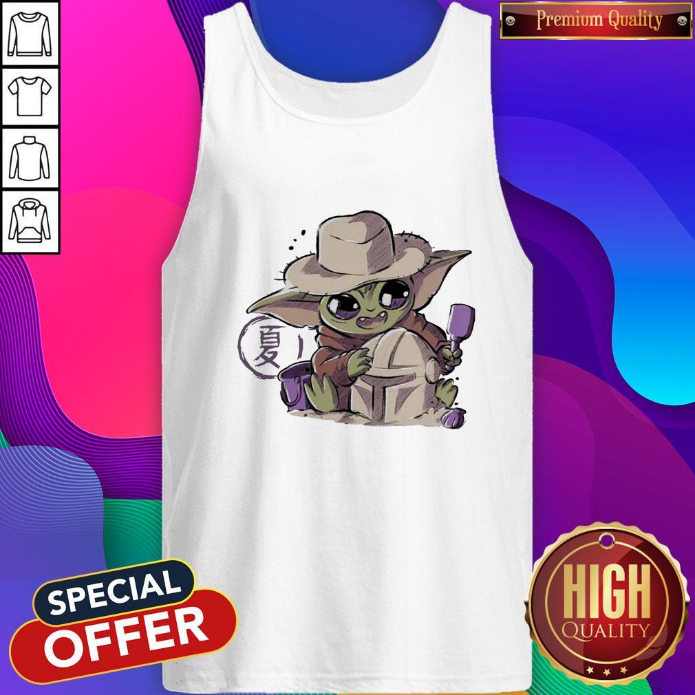 Premium Baby Yoda Hug Boba Fett Shirt
