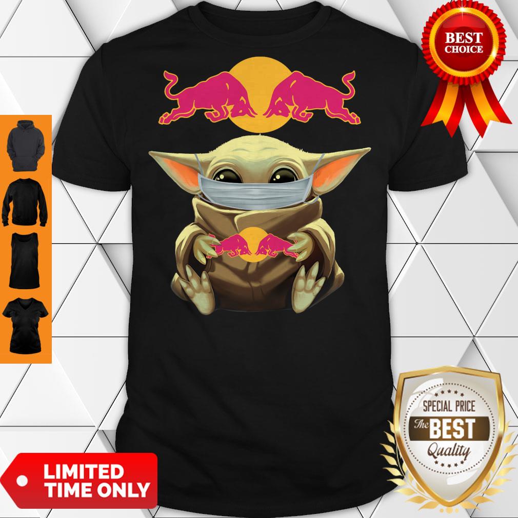 Top Baby Yoda Face Mask Hug Redbull Shirt