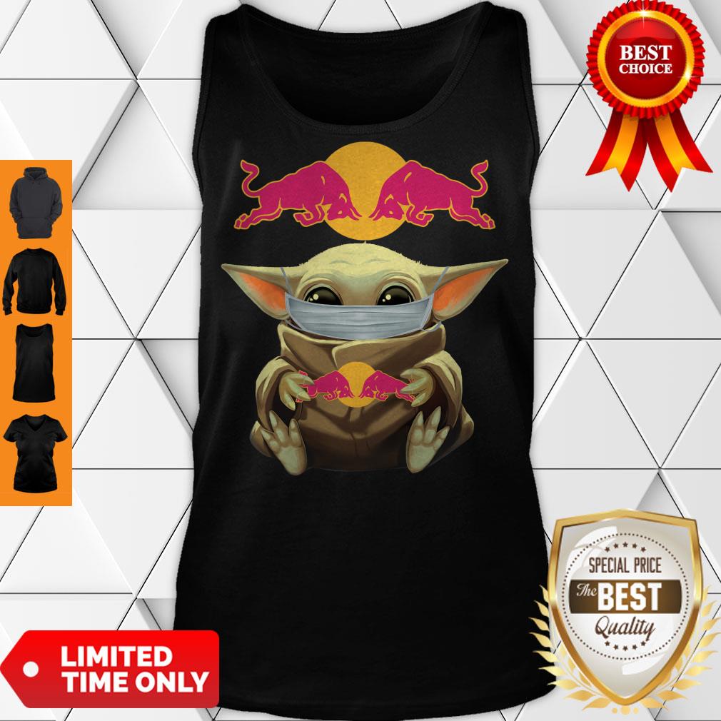Top Baby Yoda Face Mask Hug Redbull Shirt