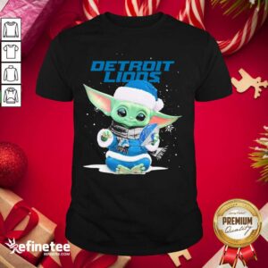 Nice Baby Yoda play Rugby Detroit Lions Merry Christmas Shirt