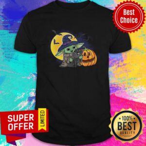 Baby Yoda Hug Cat Halloween Shirt
