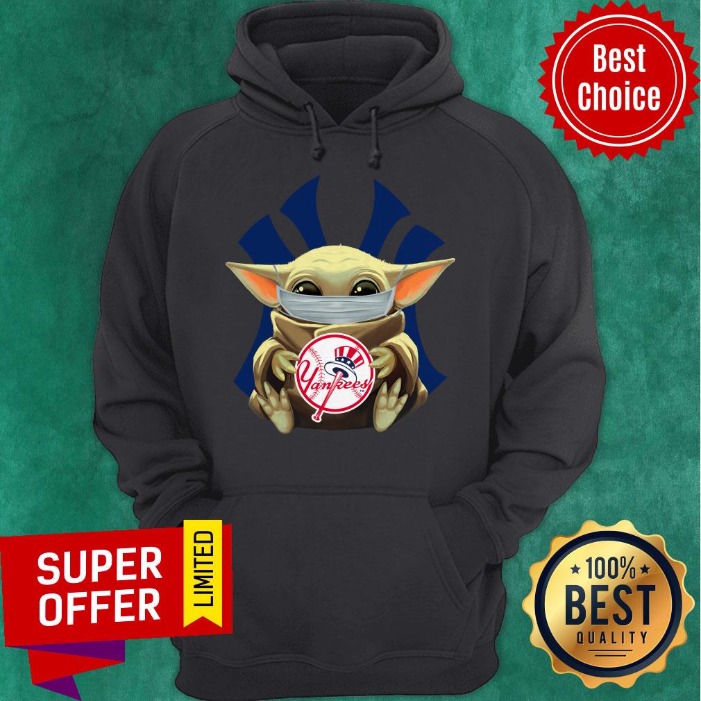 Awesome Baby Yoda Face Mask Hug New York Yankees Shirt