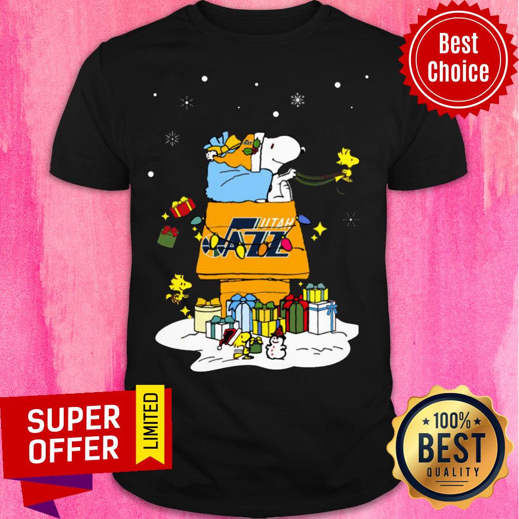 Nice Utah Jazz Santa Snoopy Wish You A Merry Christmas Shirt