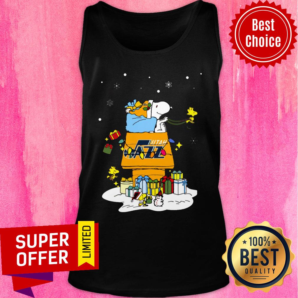 Nice Utah Jazz Santa Snoopy Wish You A Merry Christmas Shirt