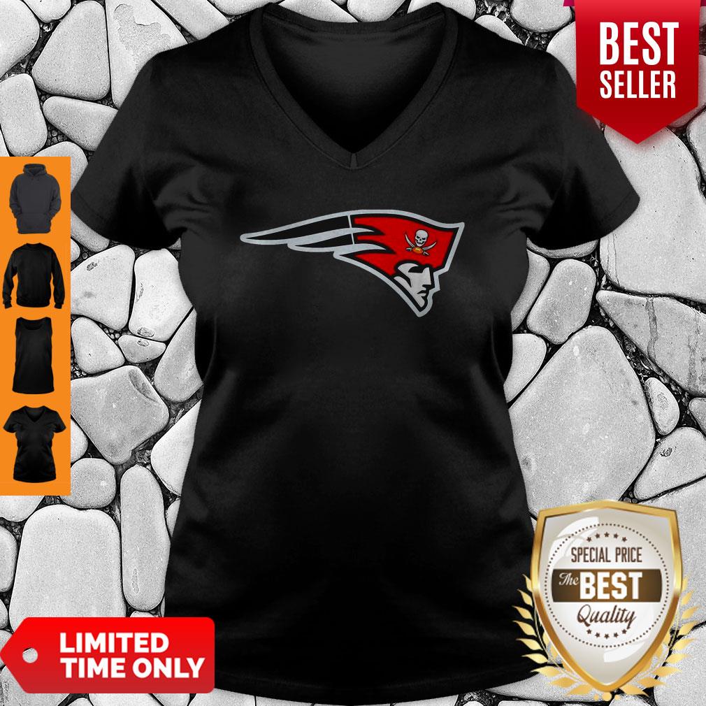Official New England Patriots Tampa Bay Buccaneers Logo Shirt
