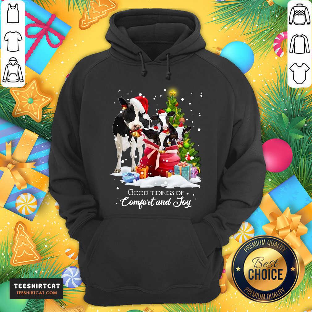 pretty-cows-santa-good-tiding-of-comfort-and-joy-merry-christmas-tree-gift-hoodie.jpg