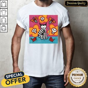Skelly Cat With Bees Dia De Muertos Day Of Dead Shirt