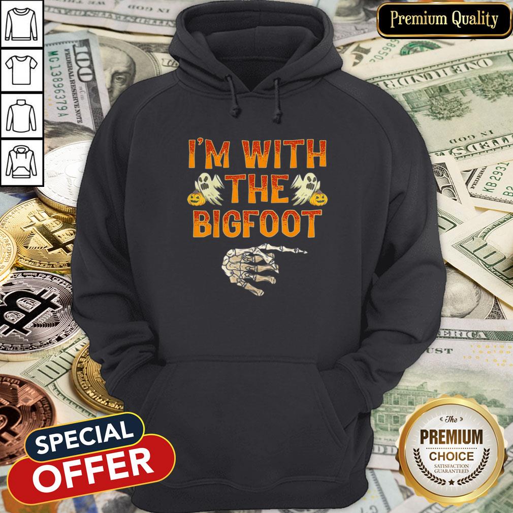 Halloween I'm With The Bigfoot Shirt
