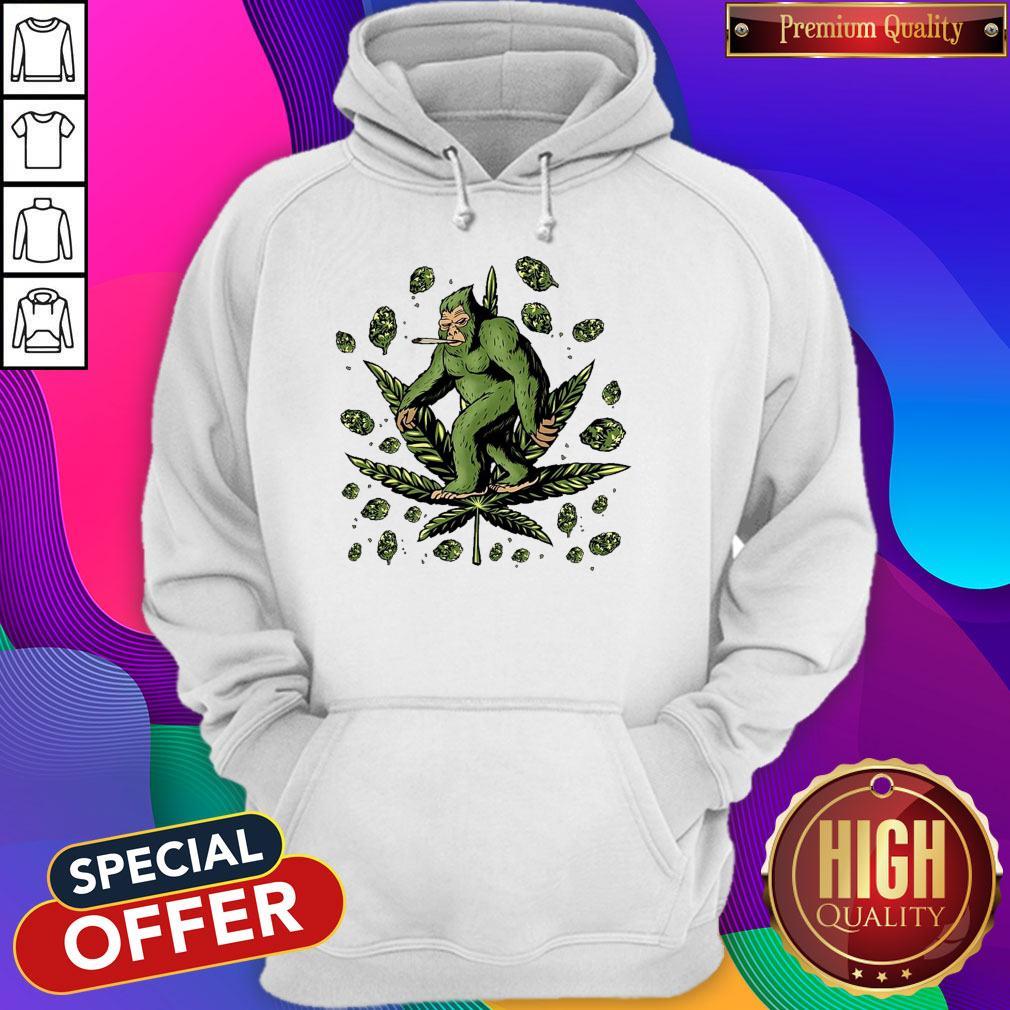Hashsquatch Funny Bigfoot Weed Shirt