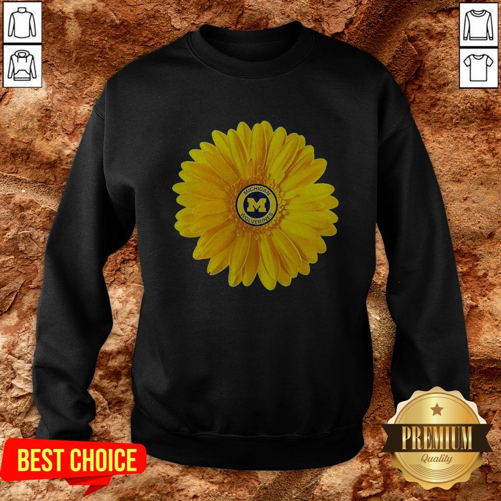 Love Michigan Wolverines Daisy Shirt