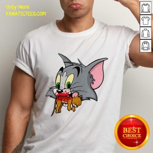 Premium Tom Finally Catches Jerry Shirt