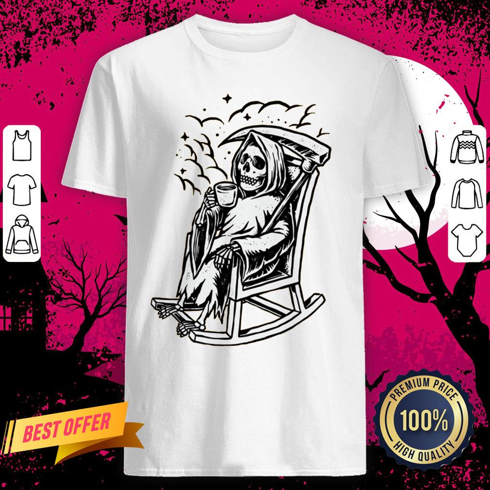 Skeleton Loves Drinking Coffee Halloween Day Shirt