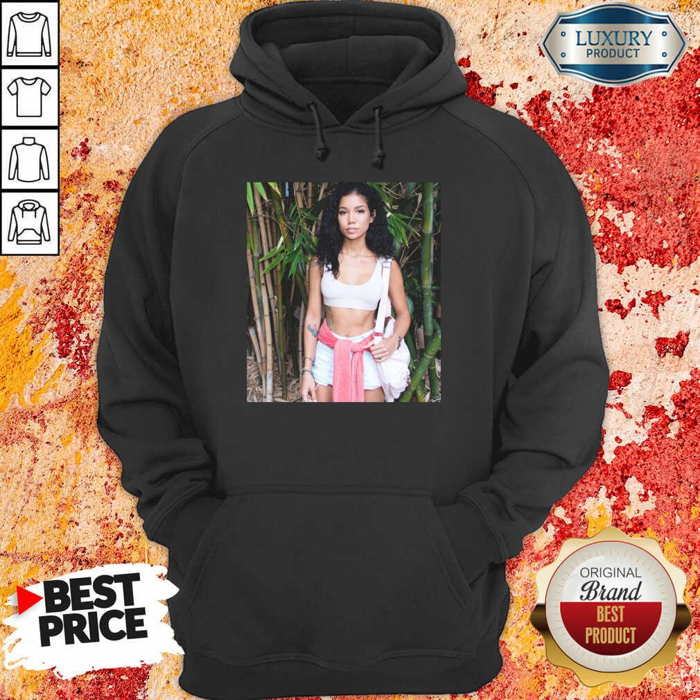 ashamed-jhene-aiko-trip-black-jhene-aiko-shares-4-near-death-experience-on-hoodie.jpg