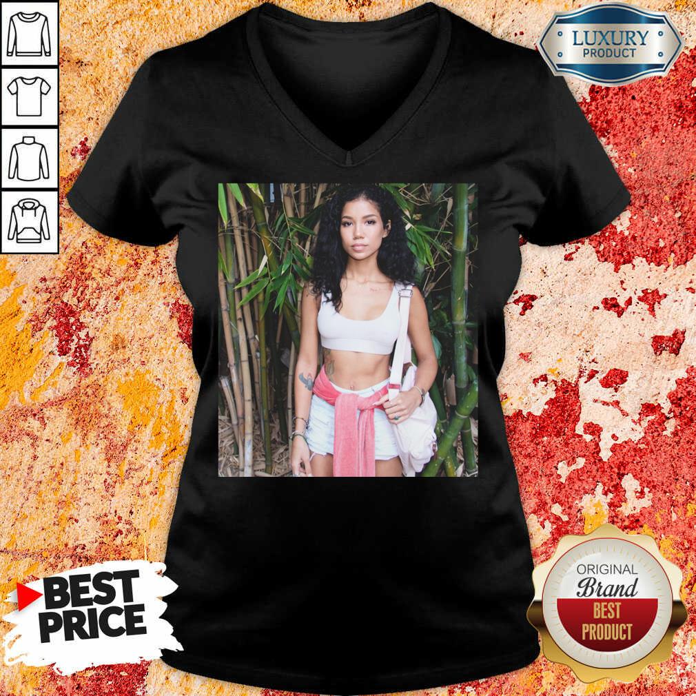 ashamed-jhene-aiko-trip-black-jhene-aiko-shares-4-near-death-experience-on-v-neck.jpg