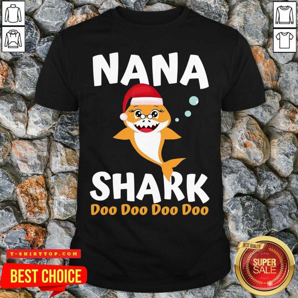 Nana Shark Christmas Mommy Shark Daddy Shark Shirt