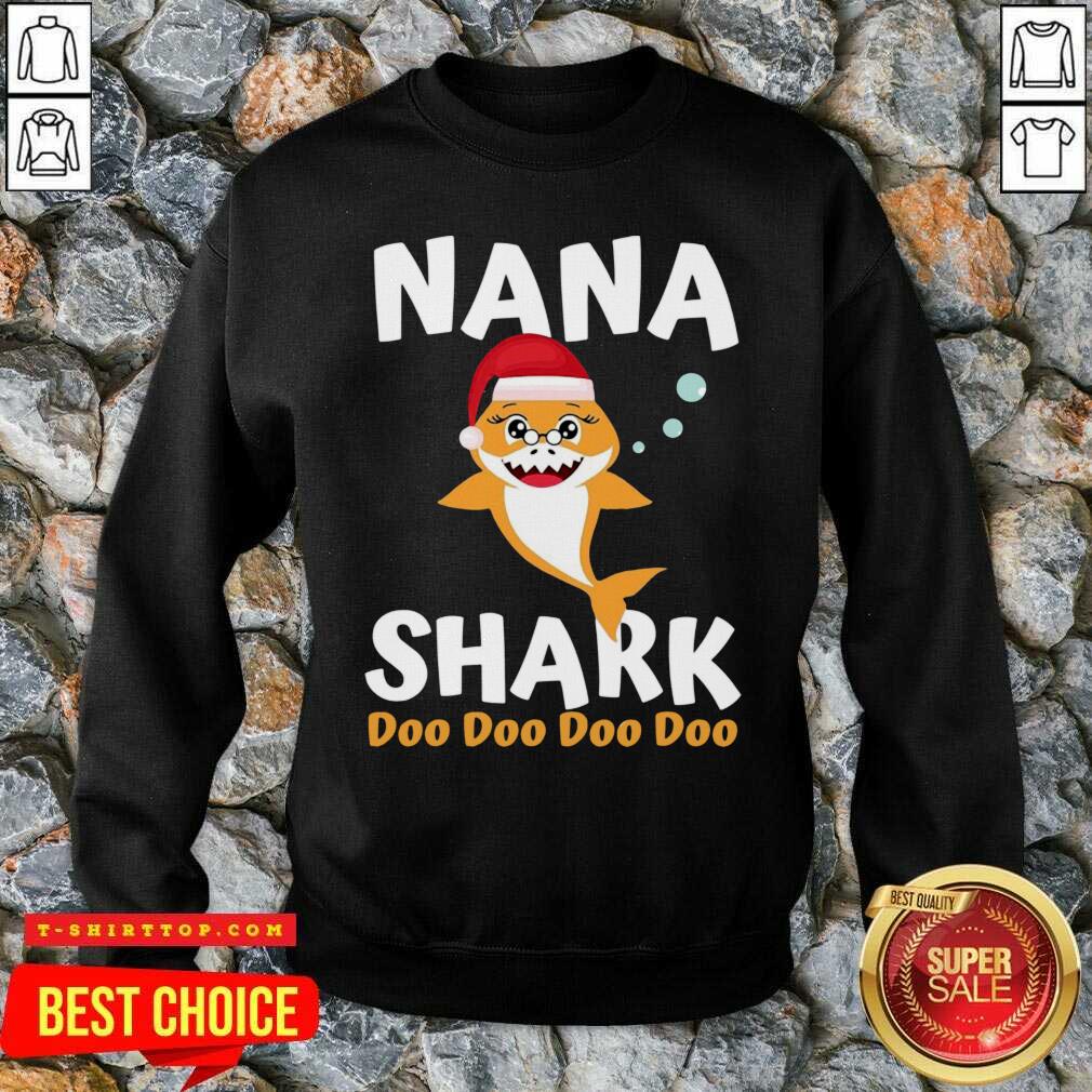 Nana Shark Christmas Mommy Shark Daddy Shark Shirt