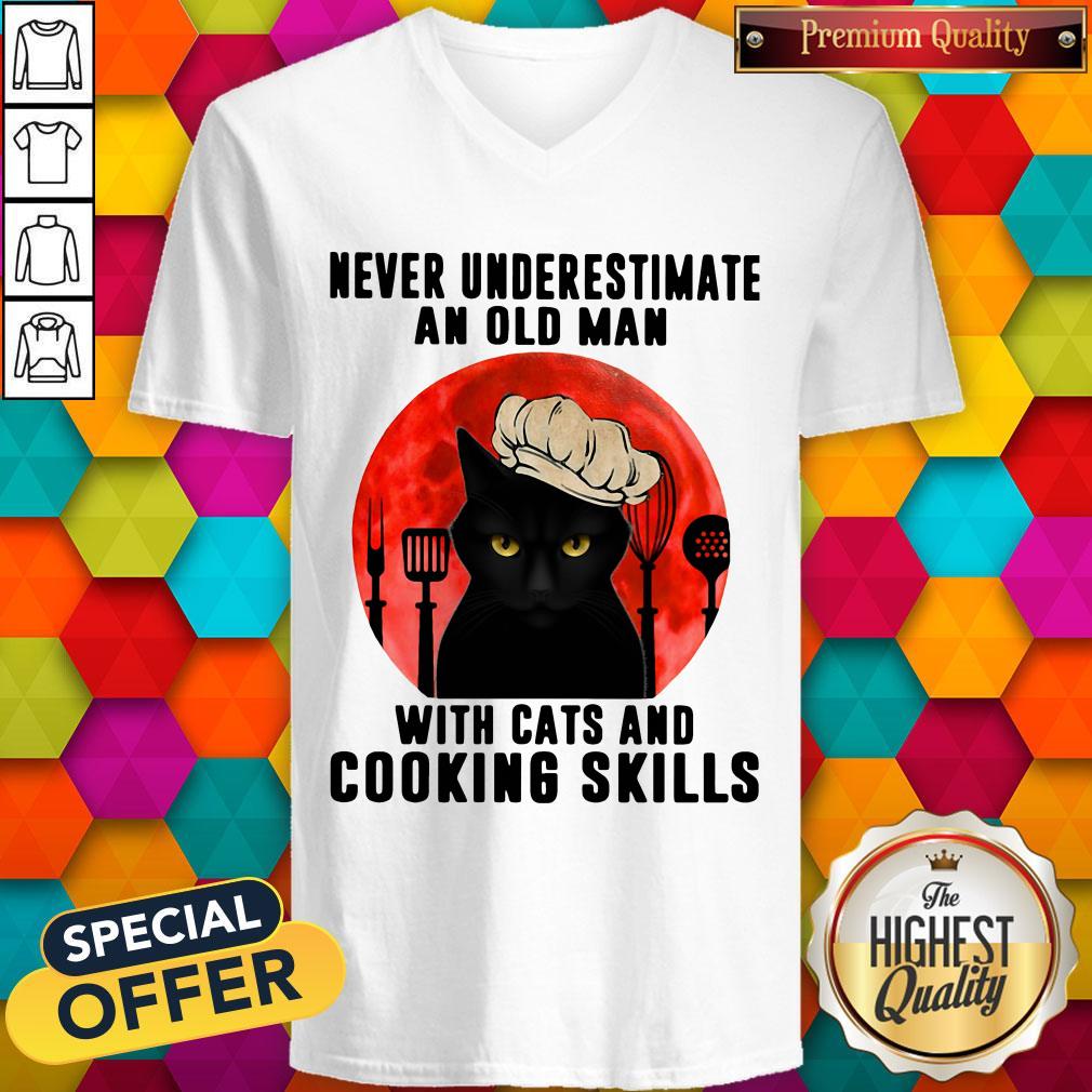 Never Underestimate An Old Man With Cats And Cooking Skills Shirt
