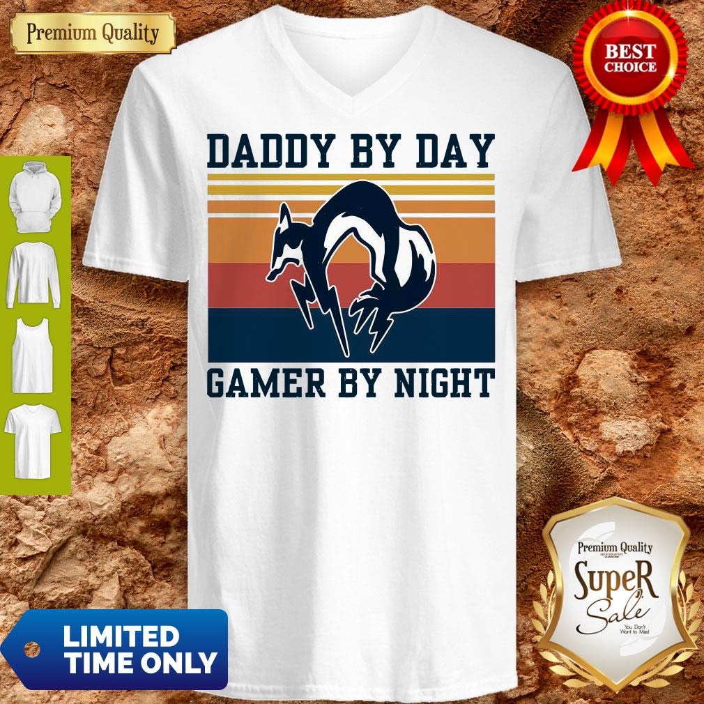 Nice Foxhound Daddy By Day Gamer By Night Vintage Shirt