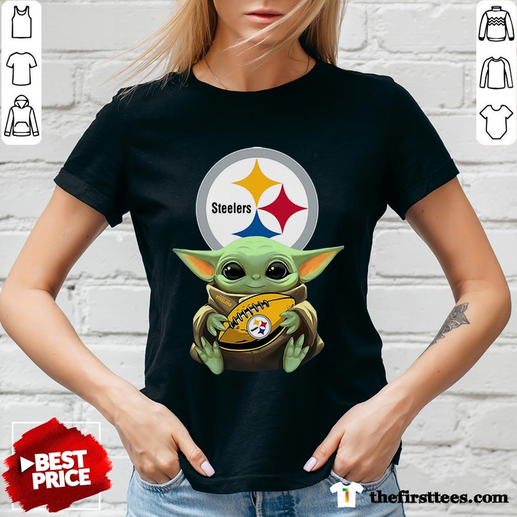 Original Pretty Star Wars Baby Yoda Hug Pittsburgh Steelers Shirt