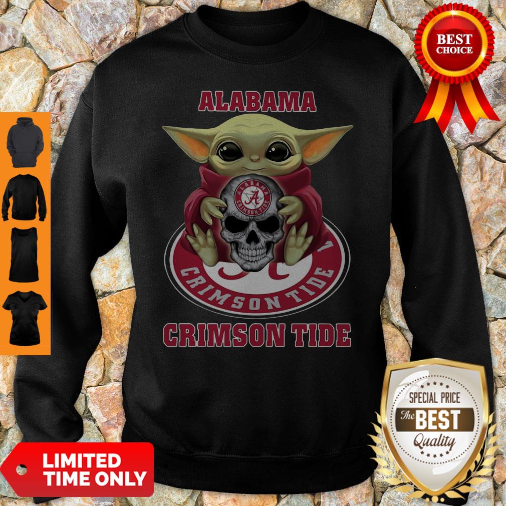 Baby Yoda Hug Skull Alabama Crimson Tide Shirt