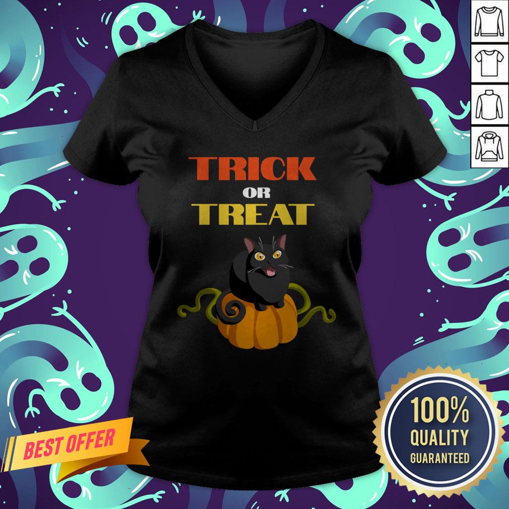 Trick Or Treat Funny Pumpkin Cat Halloween Shirt