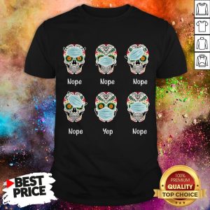 Day Of The Dead 2020 Skull Wearing Mask Funny Gift T-Shirt