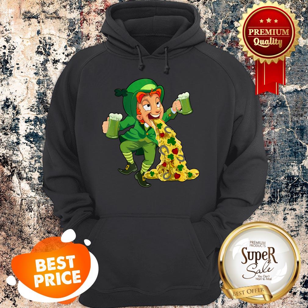 Nice St Patricks Day Lucky Irish Leprechaun Drinking Charm Gift T-shirt