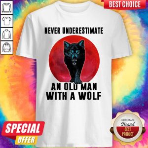 Top Never Underestimate An Old Man With A Wolf Shirt