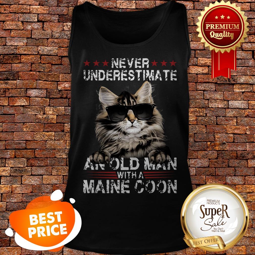 Maine Coon Never Underestimate An Old Man With A Cat Shirt