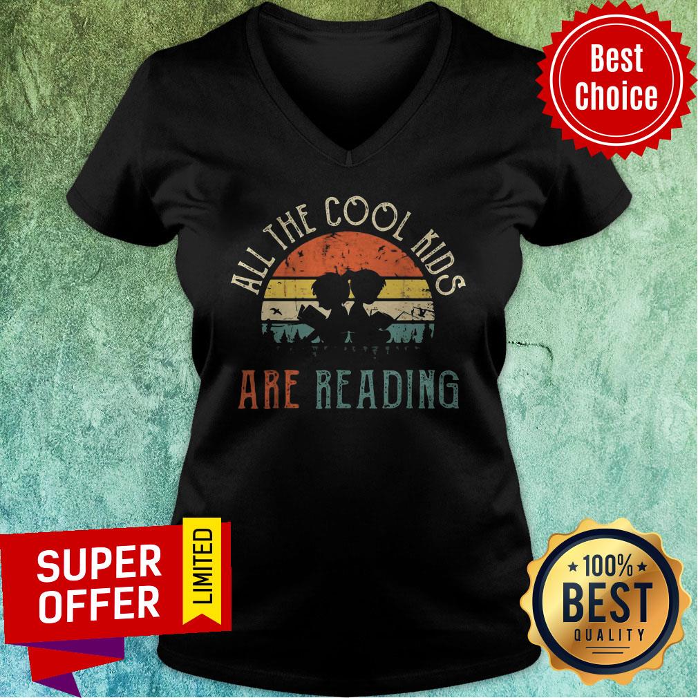 Funny All The Cool Kids Are Reading Vintage Retro Shirt