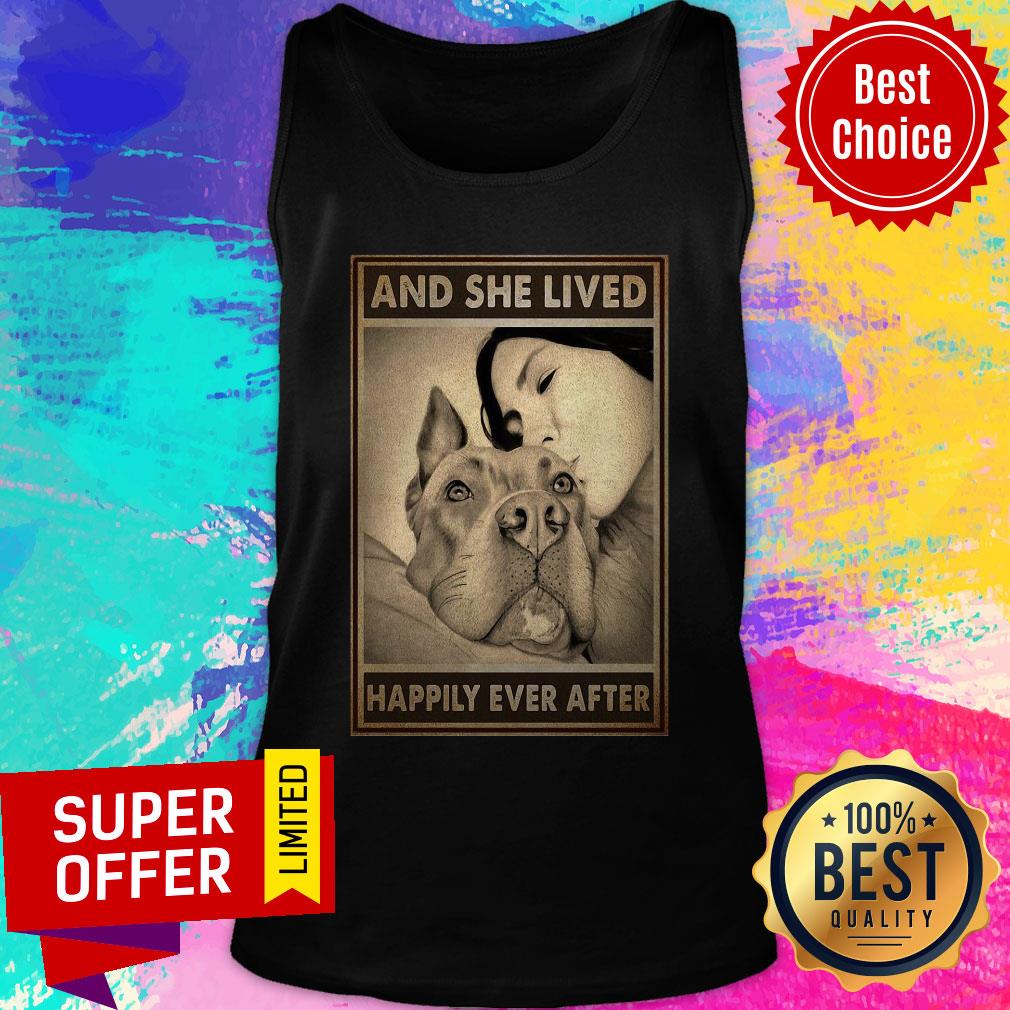 Premium Pitbull And Mom And She Lived Happily Ever After Poster Shirt