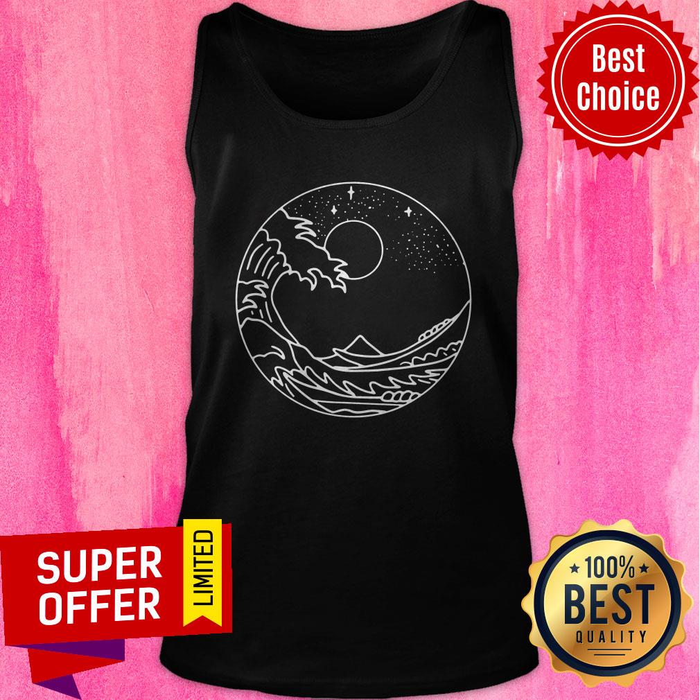 Top The Great Wave Off Kanagawa Minimal Line Art Nature Gift Shirt