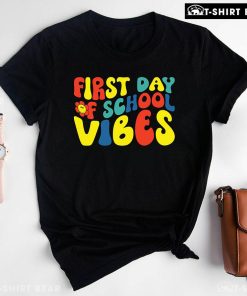 First Day Of School Vibes Smiling Flower Back To School T-Shirt