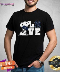 Snoopy Love New York Yankees T-Shirt