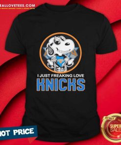 New York Knicks Snoopy I Just Freaking Love Knicks T-Shirt