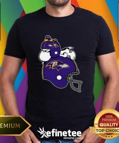 Snoopy And Woodstock Resting On Baltimore Ravens Helmet T-shirt