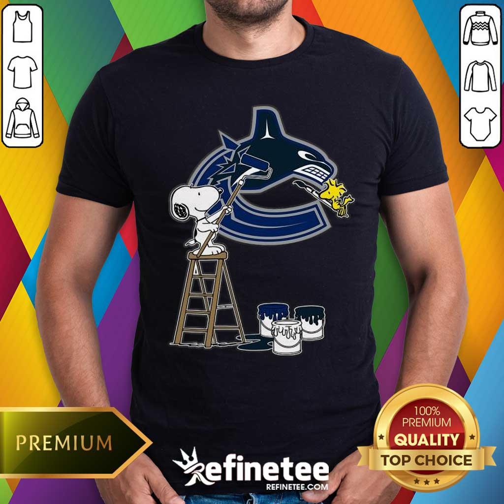 Shirt Nice Snoopy And Woodstock Paint Vancouver Canucks NHL Logo T-Shirt