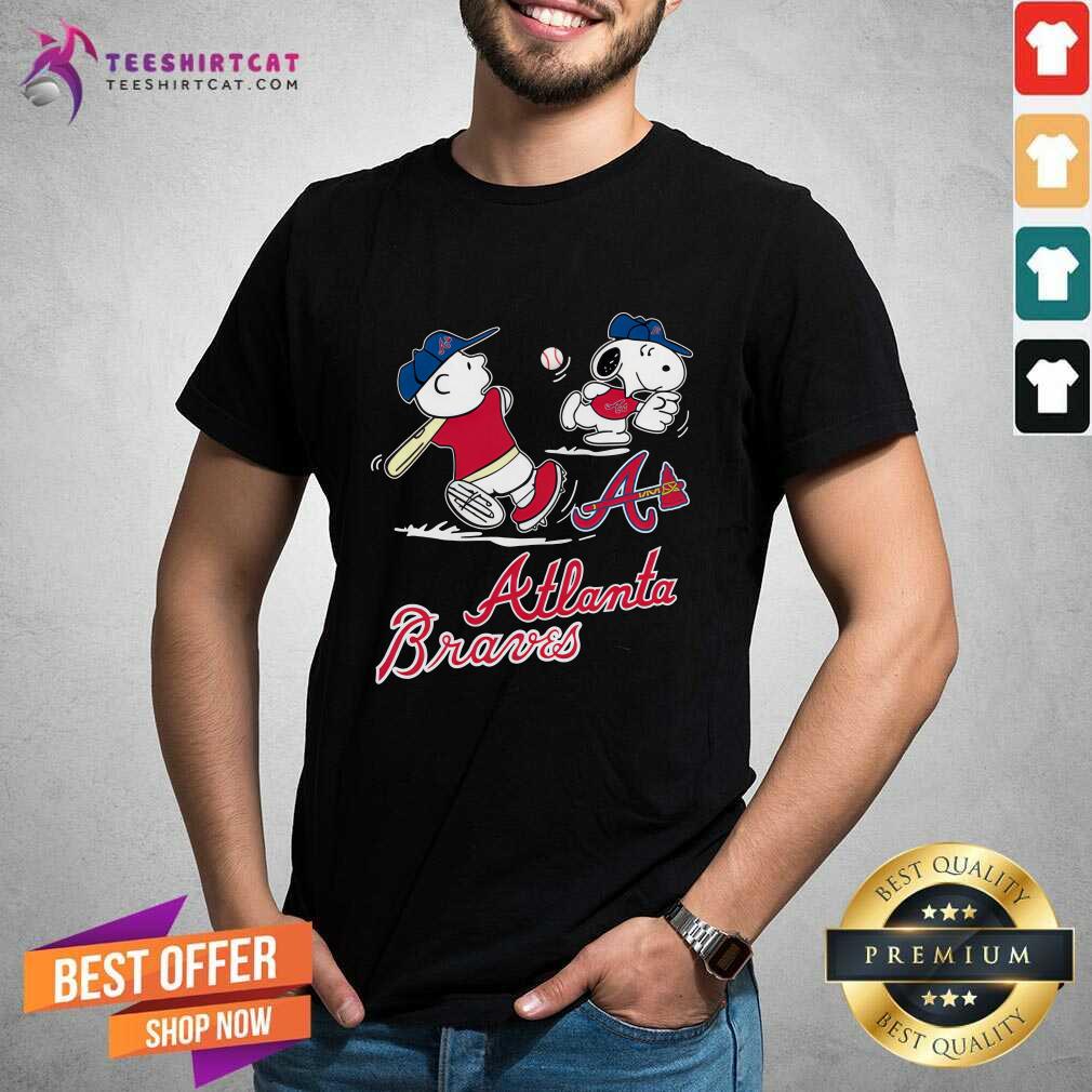 Shirt Nice Charlie Brown And Snoopy Playing Baseball Atlanta Braves T-Shirt