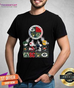 Top Peanuts Characters Walking Wisconsin Sports Team Skyline T-Shirt