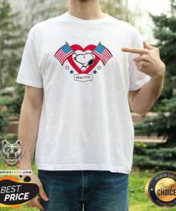 Hot Peanuts Snoopy Since 1776 USA Flag Heart T-Shirt